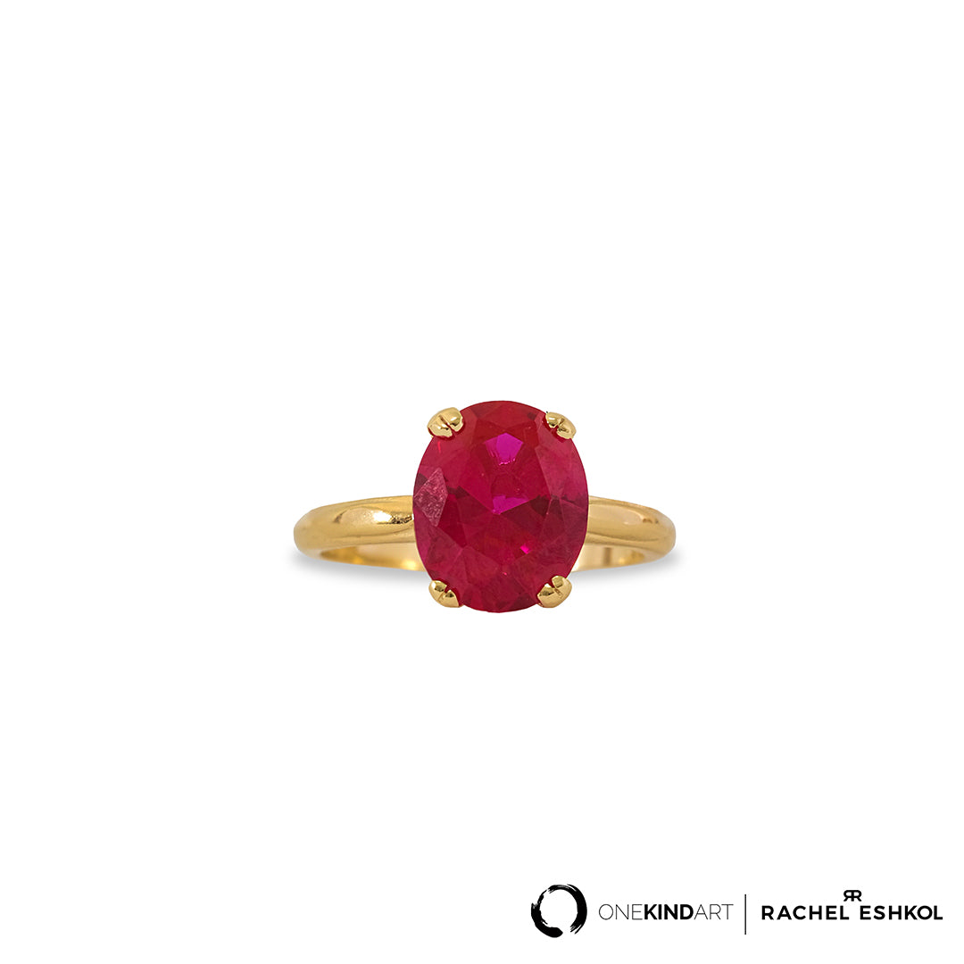 Ruby replica ring with gold details 